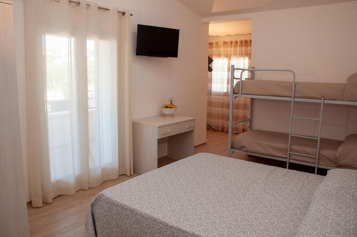 Bed and Breakfast Sa Prenda à Porto San Paolo  Extérieur photo
