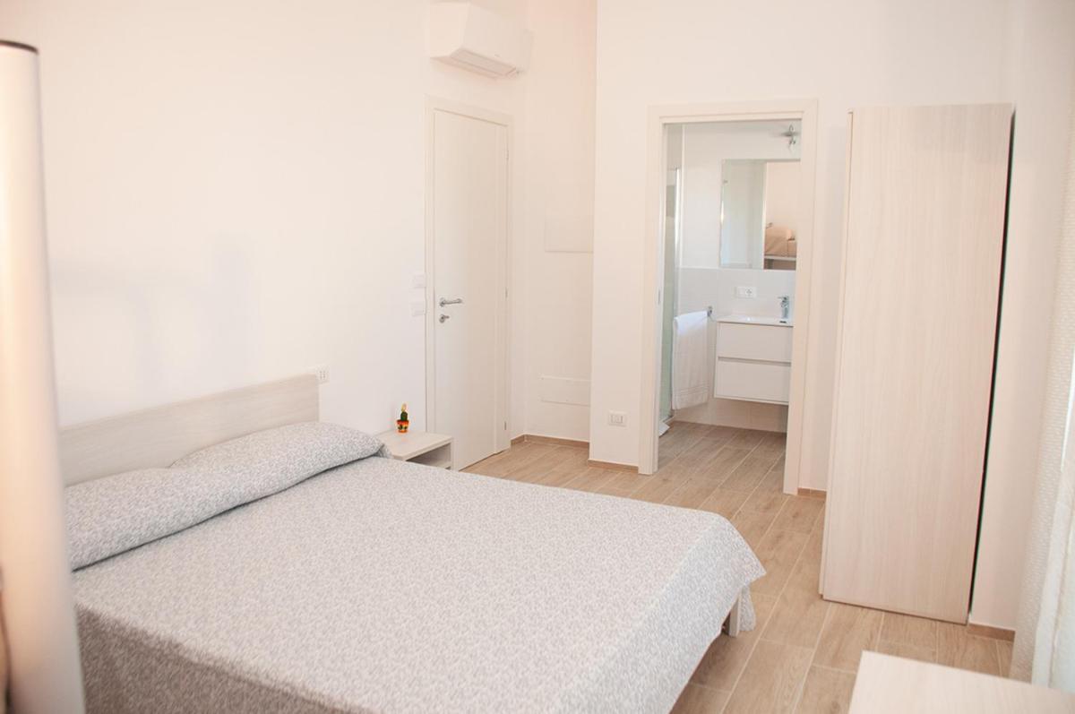 Bed and Breakfast Sa Prenda à Porto San Paolo  Extérieur photo